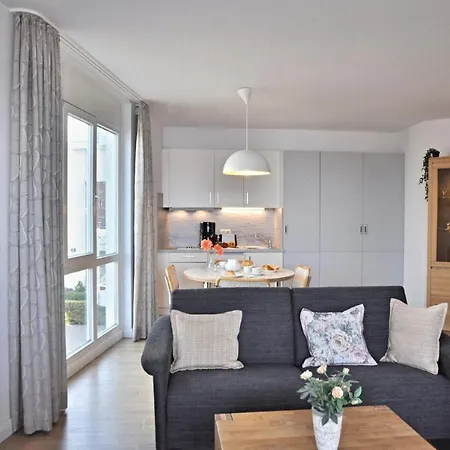 Strandhotel-17 *